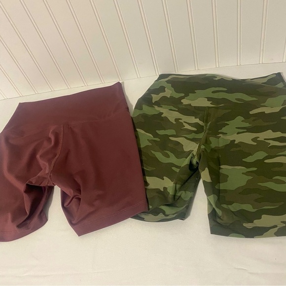 PINK ULTIMATE Victoria Secret Lot of (2) Women’s Biker Running Shorts Sz Small - Picture 6 of 6